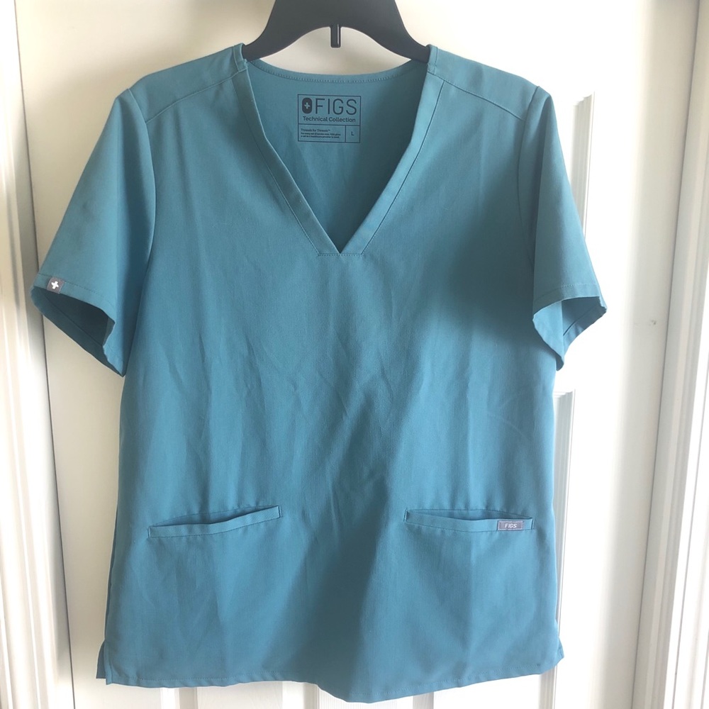 Hydrogreen Casma Scrub top